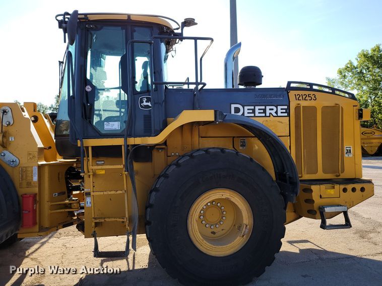 image for item DM2474 2015 John Deere 824K-II  wheel loader