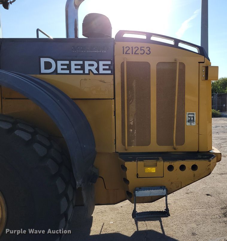 image for item DM2474 2015 John Deere 824K-II  wheel loader