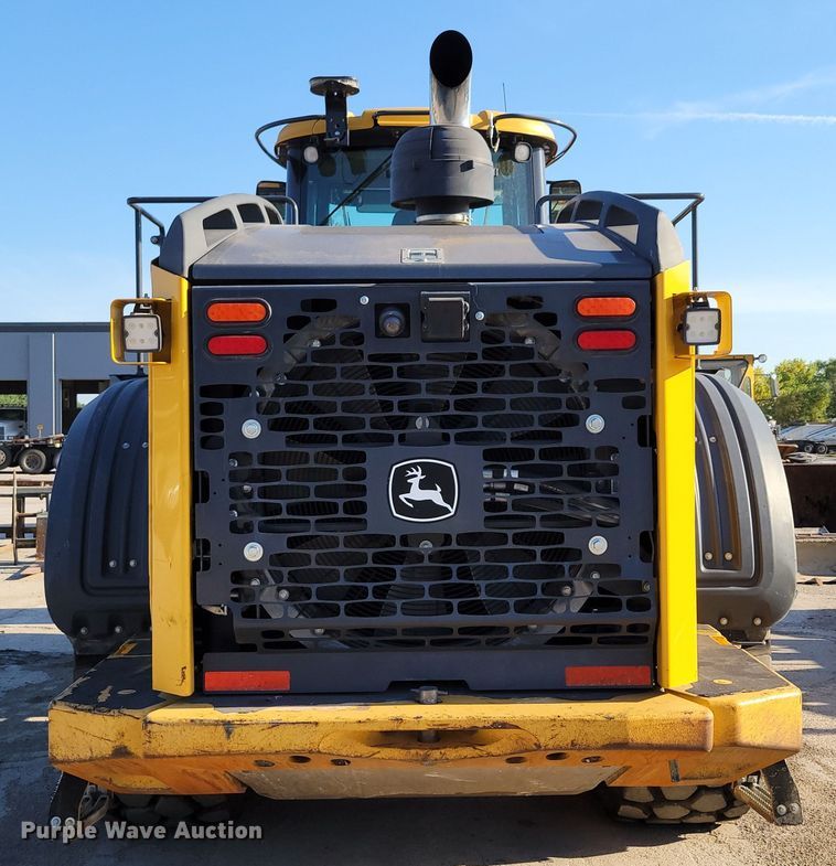 image for item DM2474 2015 John Deere 824K-II  wheel loader