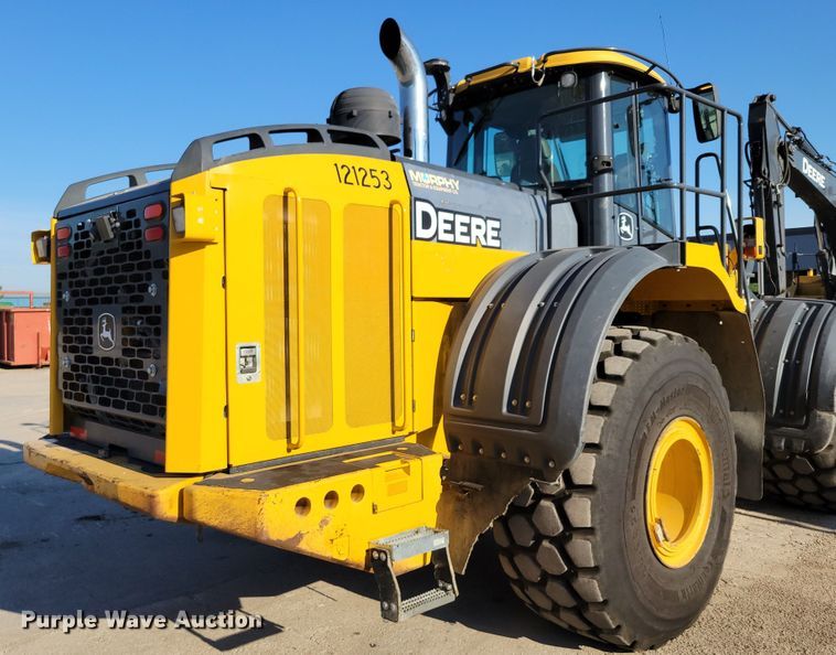 image for item DM2474 2015 John Deere 824K-II  wheel loader