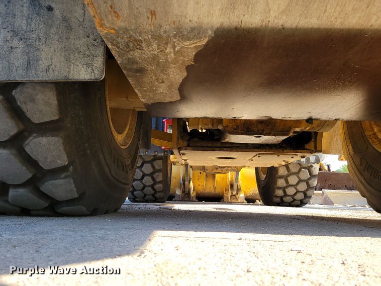 image for item DM2474 2015 John Deere 824K-II  wheel loader