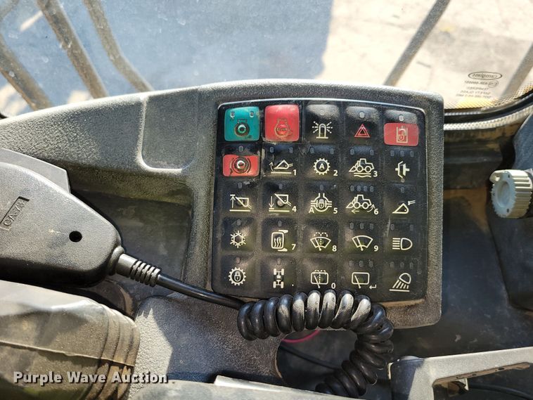 image for item DM2474 2015 John Deere 824K-II  wheel loader