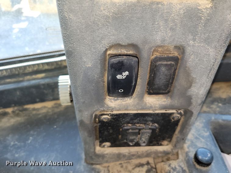 image for item DM2474 2015 John Deere 824K-II  wheel loader