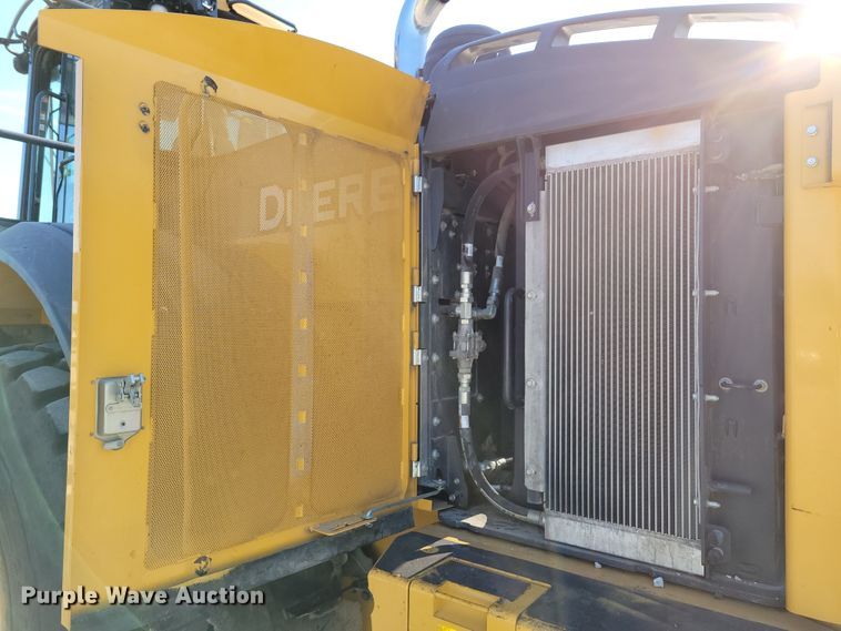 image for item DM2474 2015 John Deere 824K-II  wheel loader