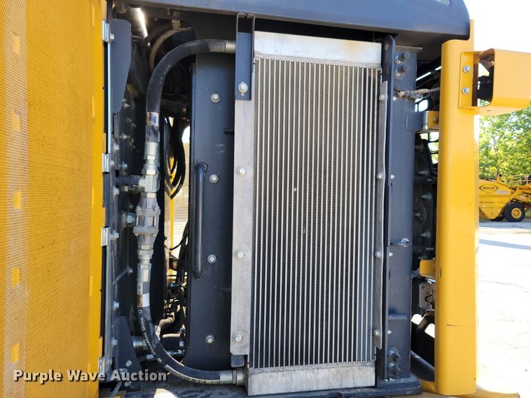 image for item DM2474 2015 John Deere 824K-II  wheel loader