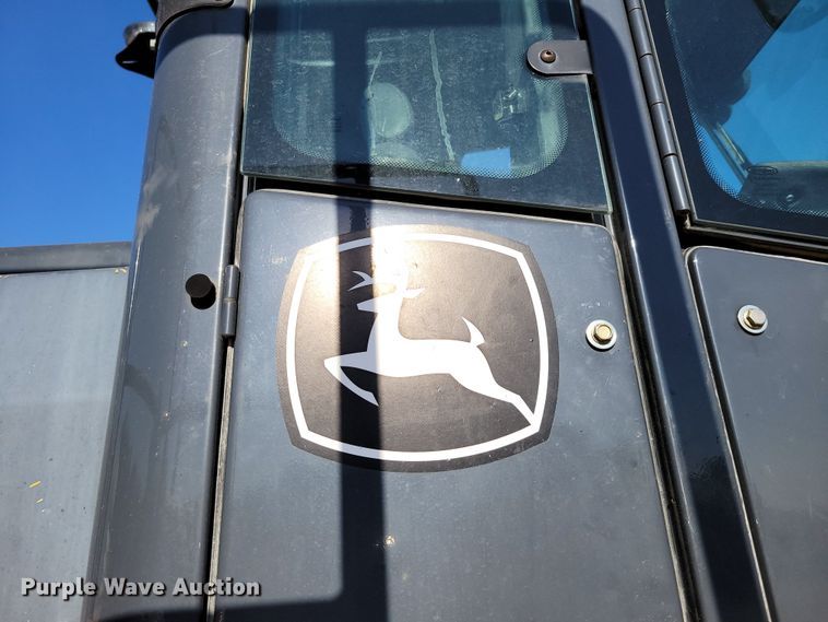 image for item DM2474 2015 John Deere 824K-II  wheel loader