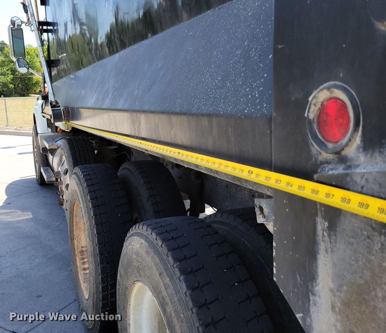 image for item DM2476 2007 Mack CV713 Granite  dump truck