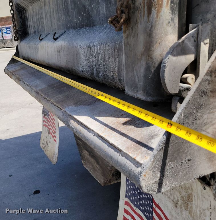 image for item DM2476 2007 Mack CV713 Granite  dump truck