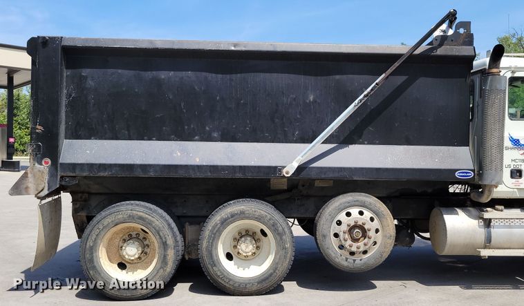 image for item DM2476 2007 Mack CV713 Granite  dump truck