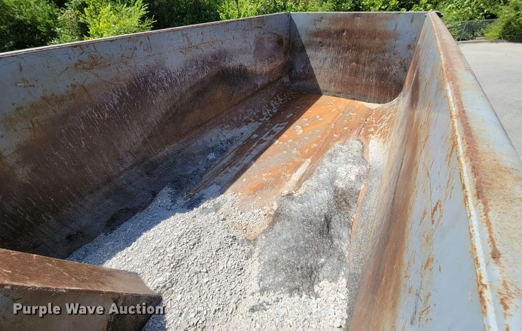 image for item DM2476 2007 Mack CV713 Granite  dump truck