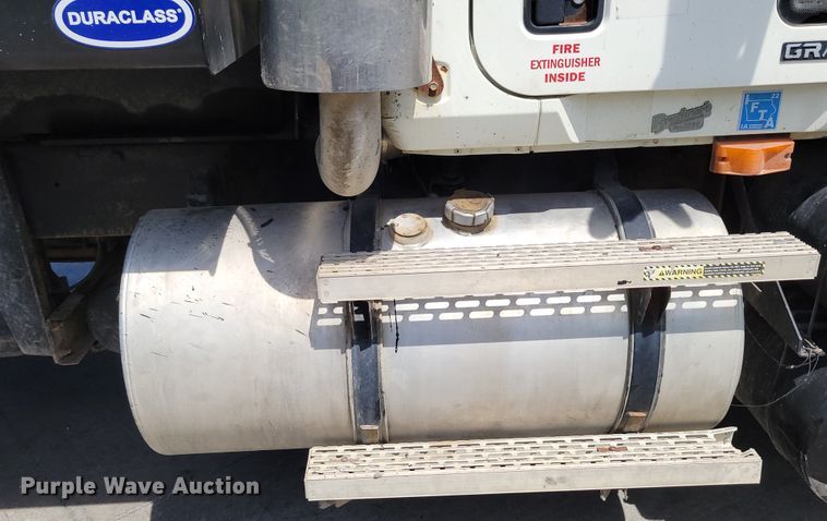 image for item DM2476 2007 Mack CV713 Granite  dump truck