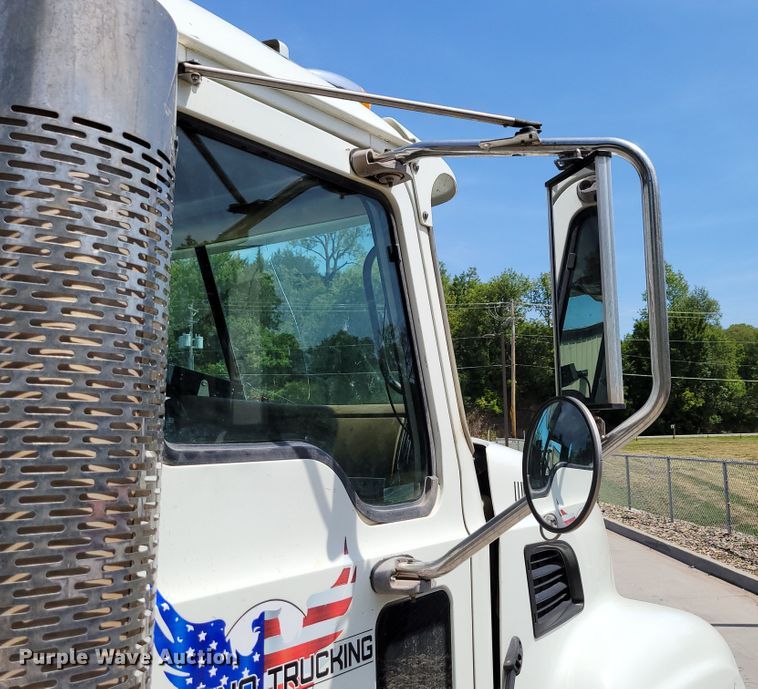 image for item DM2476 2007 Mack CV713 Granite  dump truck