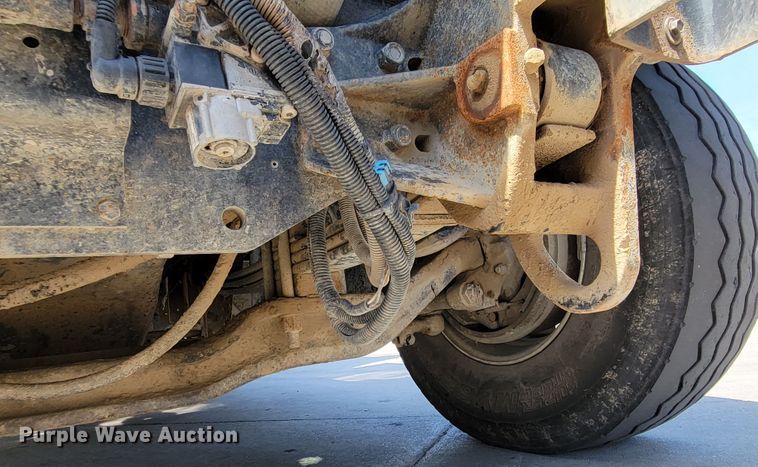 image for item DM2476 2007 Mack CV713 Granite  dump truck