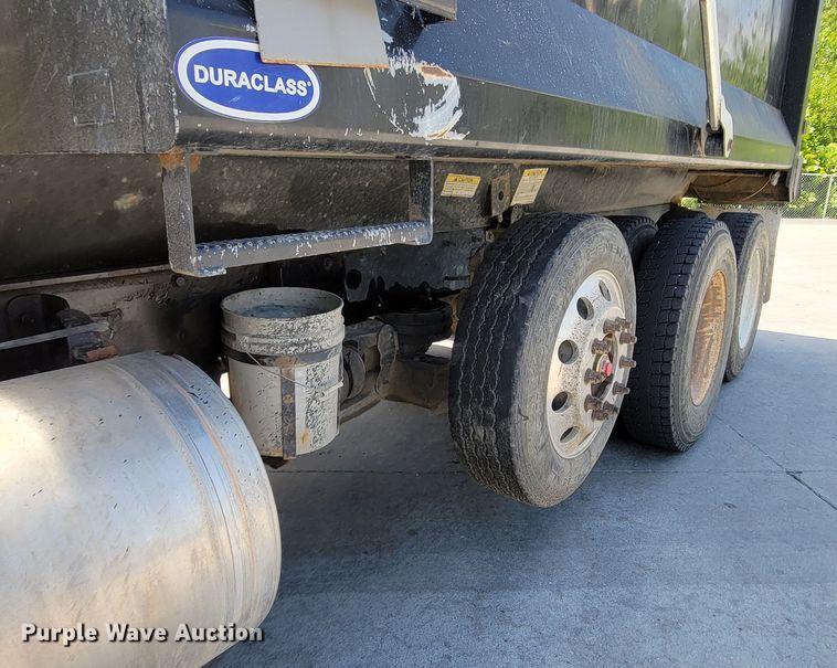 image for item DM2476 2007 Mack CV713 Granite  dump truck