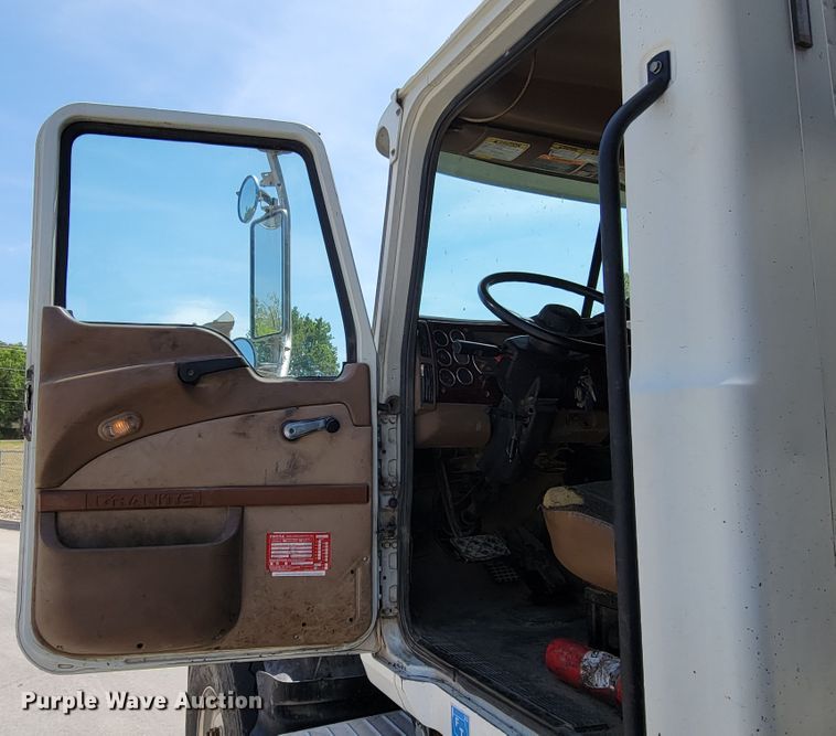 image for item DM2476 2007 Mack CV713 Granite  dump truck