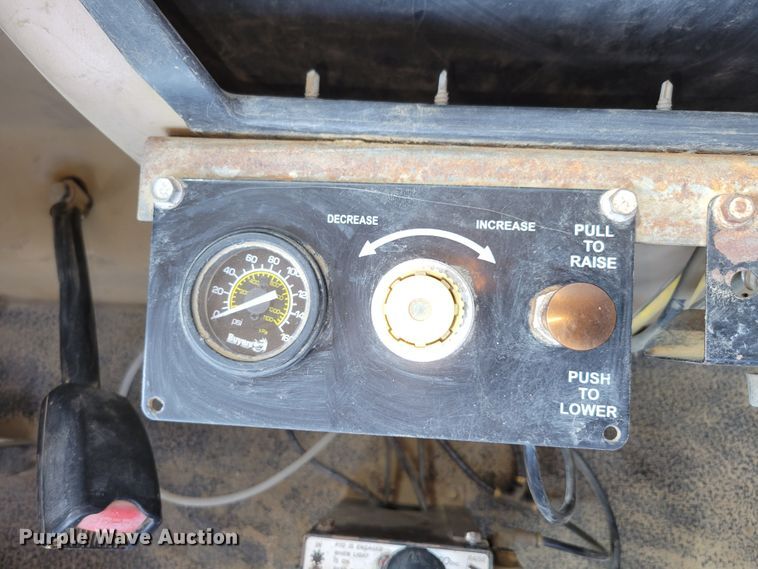 image for item DM2476 2007 Mack CV713 Granite  dump truck