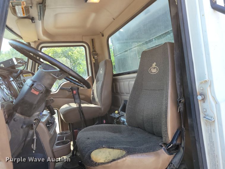 image for item DM2476 2007 Mack CV713 Granite  dump truck