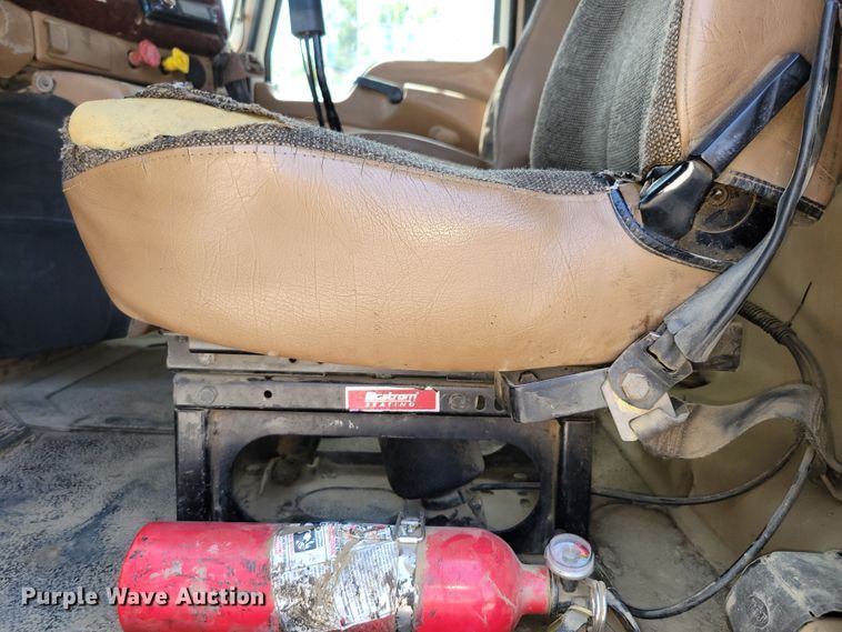 image for item DM2476 2007 Mack CV713 Granite  dump truck