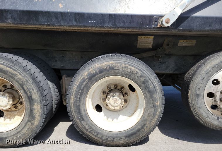 image for item DM2476 2007 Mack CV713 Granite  dump truck