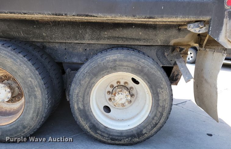 image for item DM2476 2007 Mack CV713 Granite  dump truck