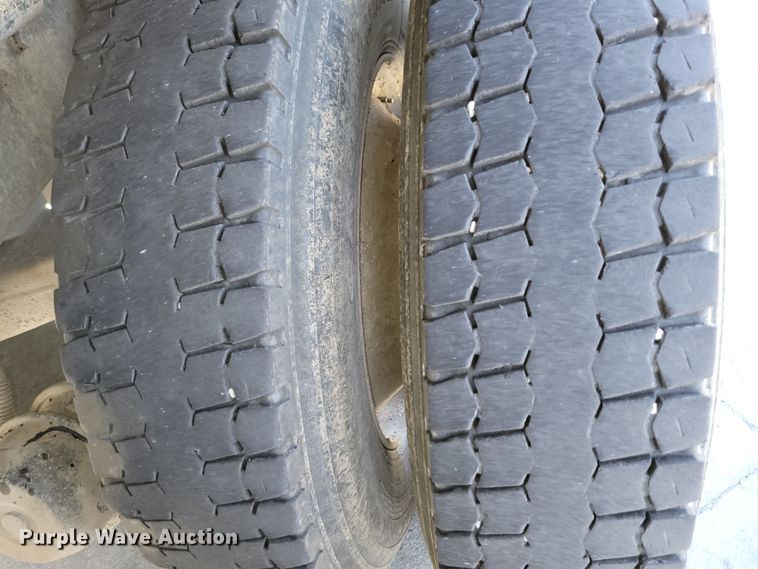 image for item DM2476 2007 Mack CV713 Granite  dump truck