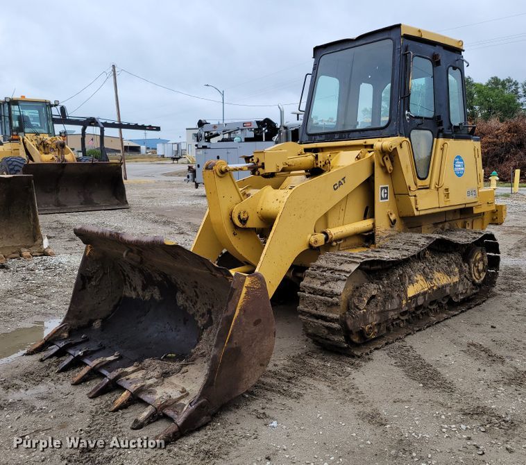 image for item DM2478 1983 Caterpillar 943  track loader
