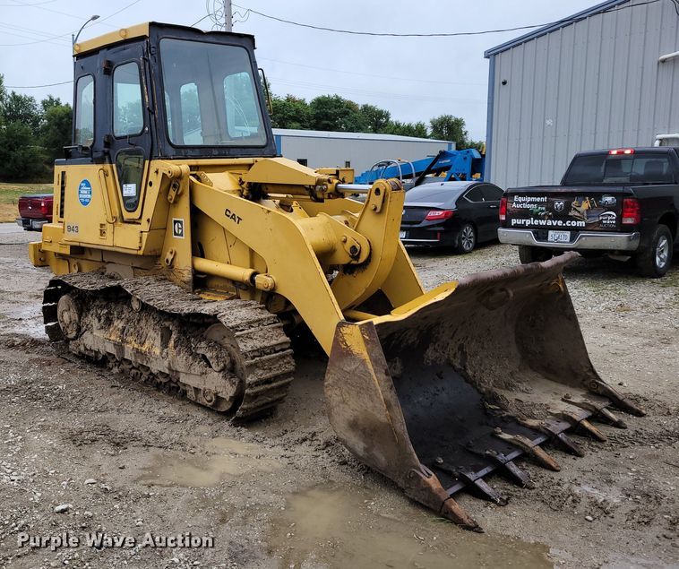 image for item DM2478 1983 Caterpillar 943  track loader