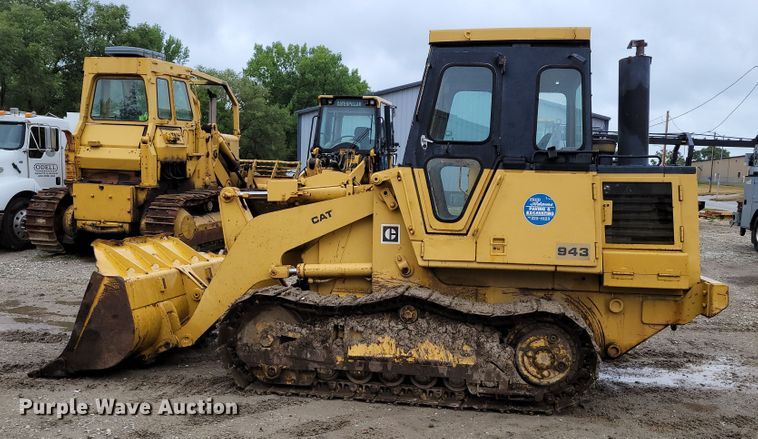 image for item DM2478 1983 Caterpillar 943  track loader