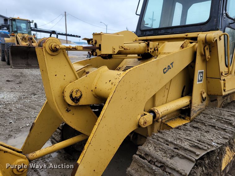 image for item DM2478 1983 Caterpillar 943  track loader