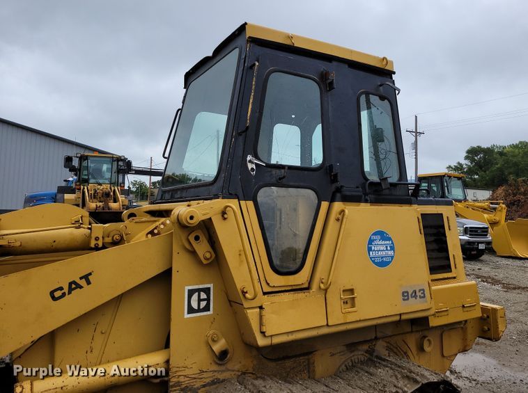 image for item DM2478 1983 Caterpillar 943  track loader