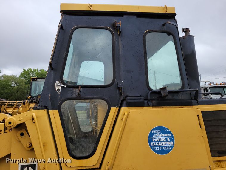 image for item DM2478 1983 Caterpillar 943  track loader