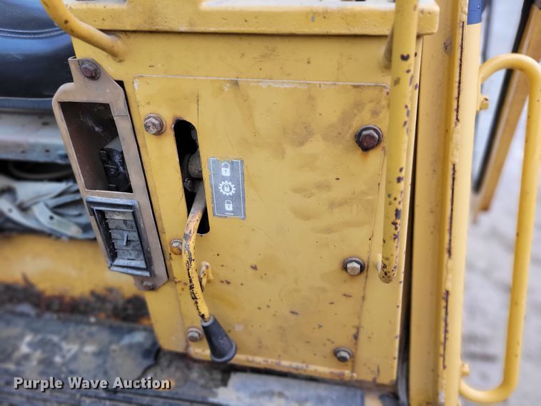 image for item DM2478 1983 Caterpillar 943  track loader