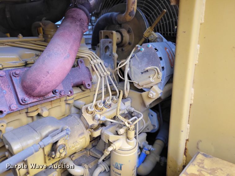 image for item DM2478 1983 Caterpillar 943  track loader