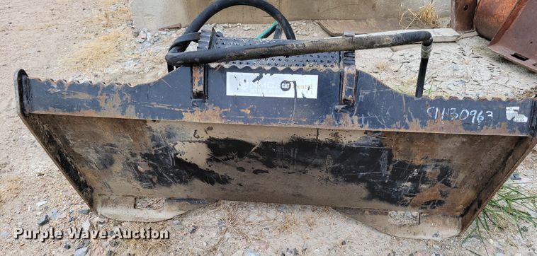 image for item DM2482 Caterpillar  skid steer breaker