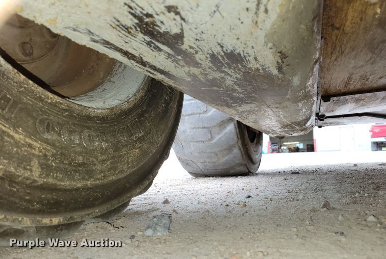 image for item DM2483 2005 Case 450  skid steer loader