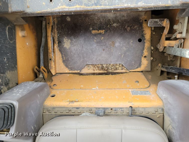 image for item DM2483 2005 Case 450  skid steer loader