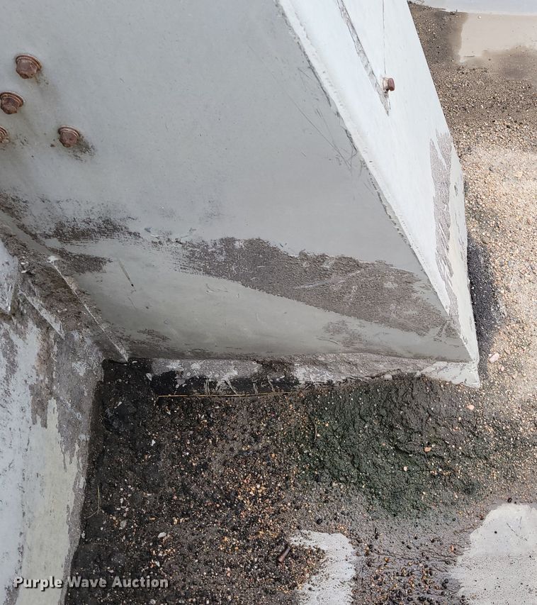 image for item DM2485 2001 Kenworth T800  dump truck