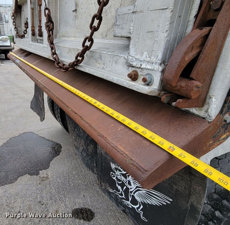 image for item DM2485 2001 Kenworth T800  dump truck