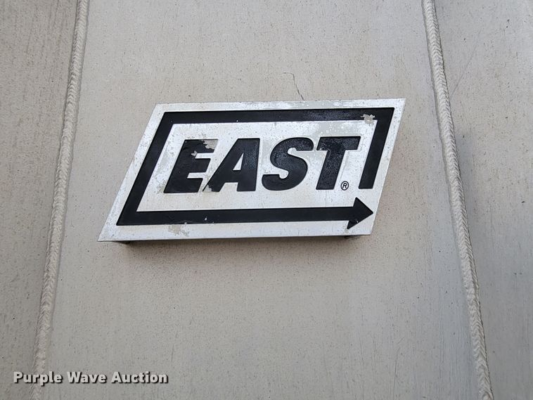 image for item DM2485 2001 Kenworth T800  dump truck