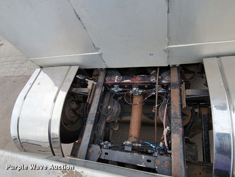 image for item DM2485 2001 Kenworth T800  dump truck