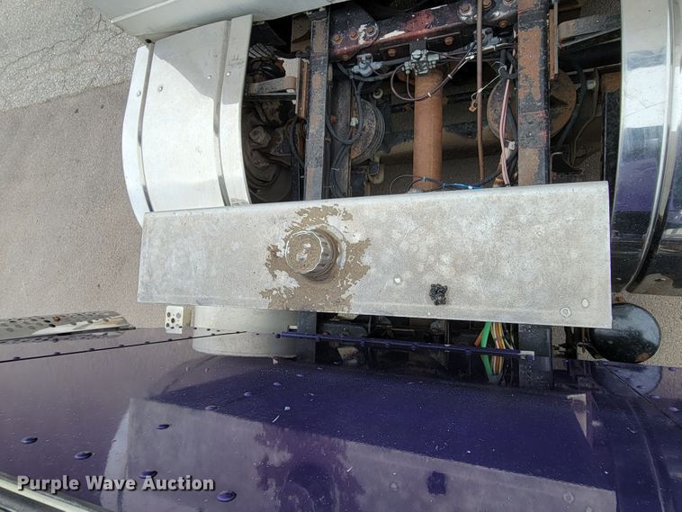 image for item DM2485 2001 Kenworth T800  dump truck