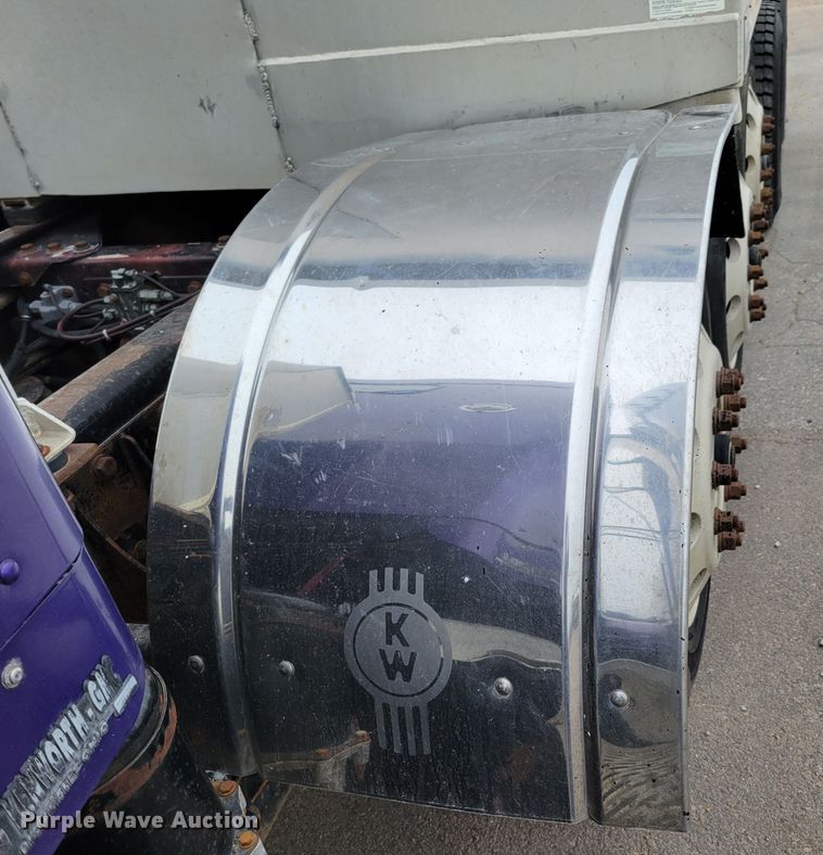 image for item DM2485 2001 Kenworth T800  dump truck