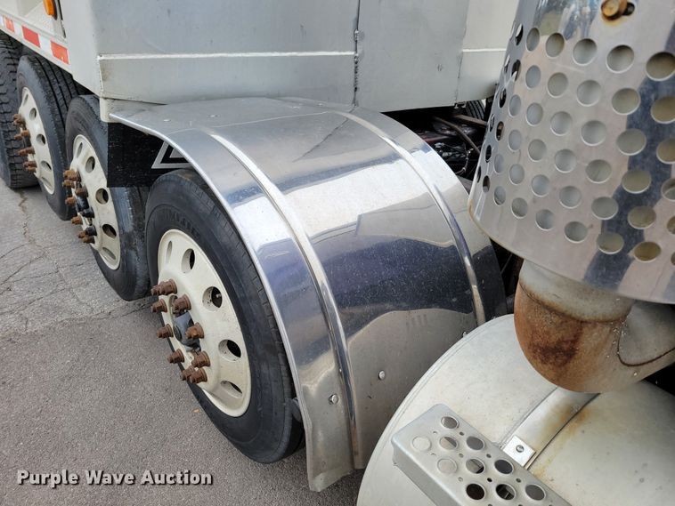 image for item DM2485 2001 Kenworth T800  dump truck