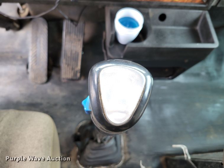 image for item DM2485 2001 Kenworth T800  dump truck