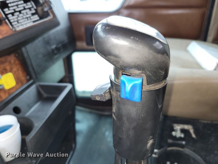 image for item DM2485 2001 Kenworth T800  dump truck