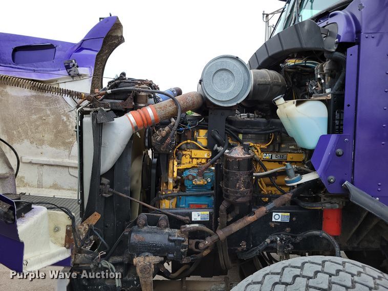 image for item DM2485 2001 Kenworth T800  dump truck