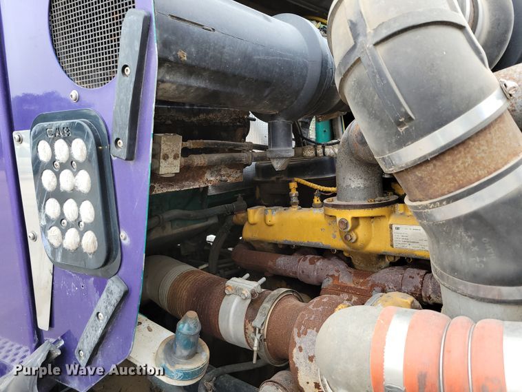 image for item DM2485 2001 Kenworth T800  dump truck