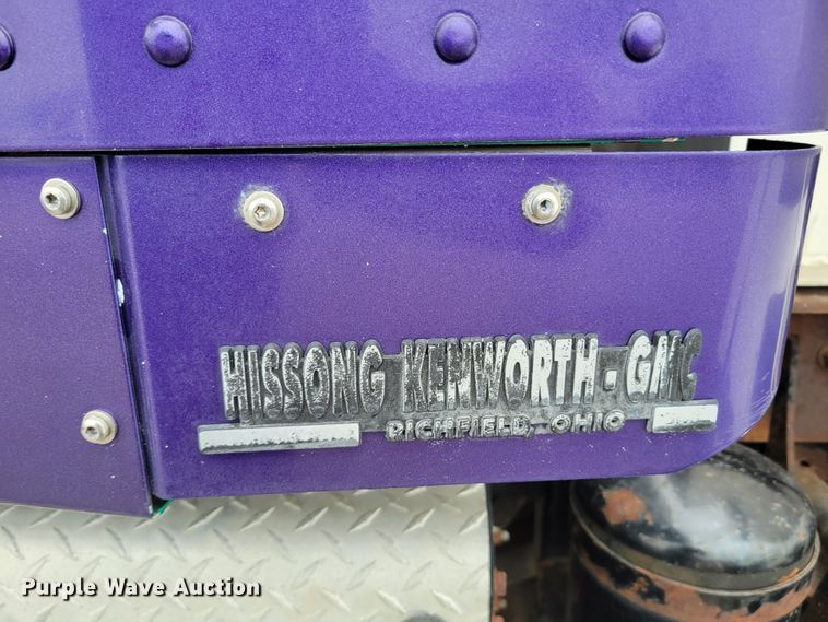 image for item DM2485 2001 Kenworth T800  dump truck