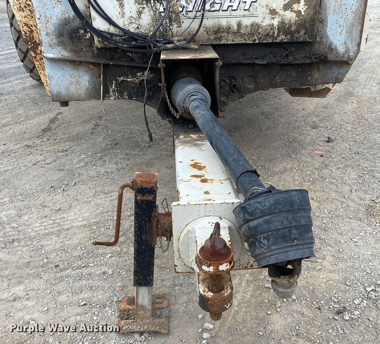 image for item DM4183 Kuhn Knight Slinger 8141  manure spreader