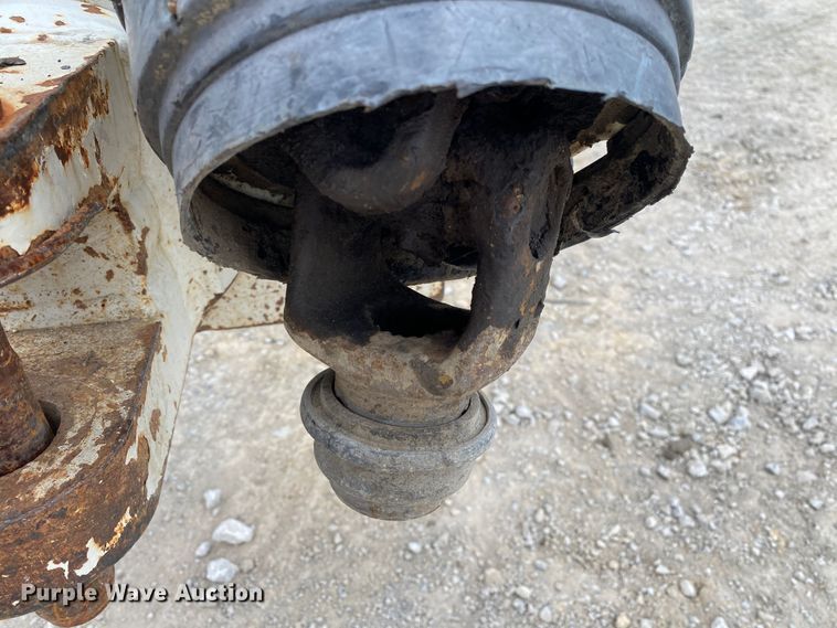 image for item DM4183 Kuhn Knight Slinger 8141  manure spreader